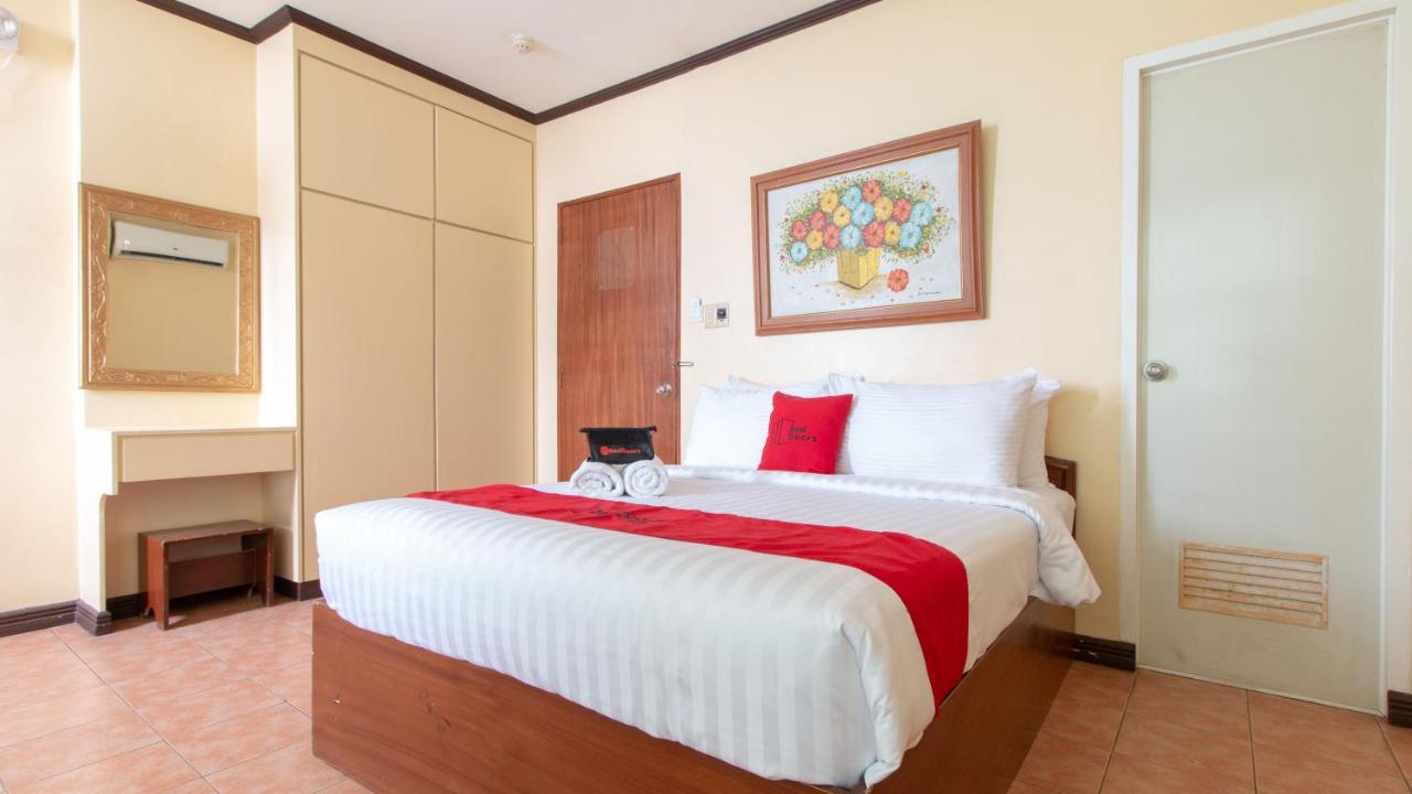 Reddoorz @ Downtown Tacloban Hotel Kültér fotó